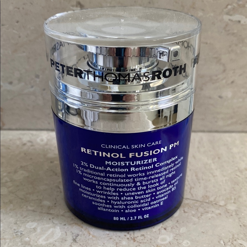 Peter Thomas Roth Retinol Fusion PM Moisturizer - Blue and Silver